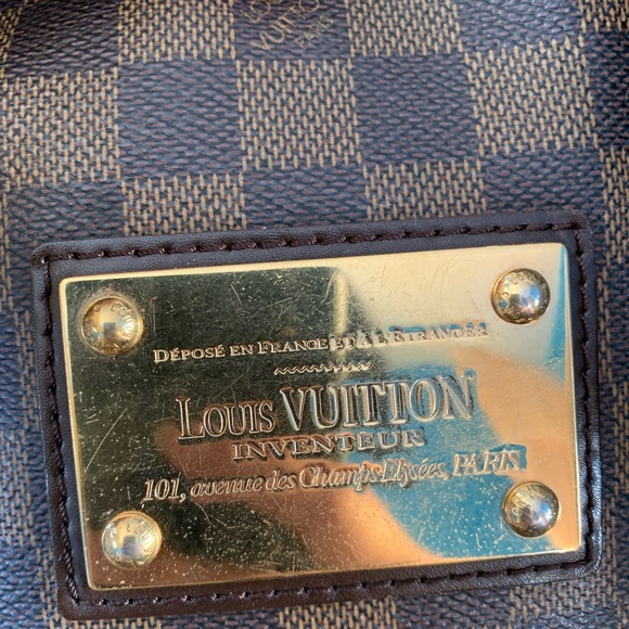 Authentic Louis Vuitton Hampstead MM medium Damier Ebene bag - Picture 6 of 16